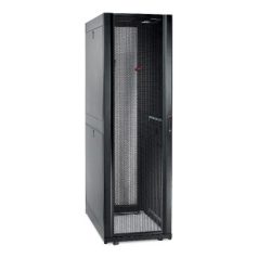   (AR3100) NetShelter SX 42U 600mm x 1070mm szerver rackszekrény, fekete oldalakkal